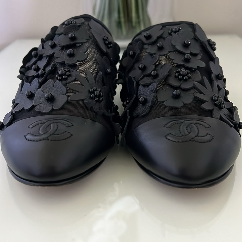 Authentic Chanel  mules - Picture 11 of 17